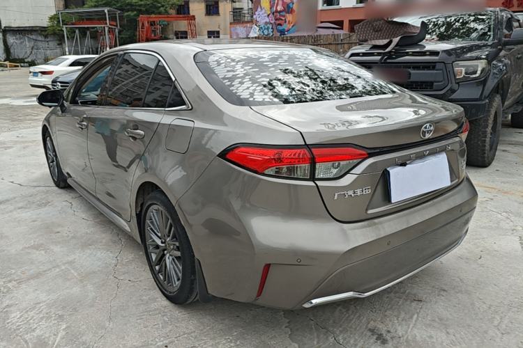 Toyota Corolla 2023 — 4