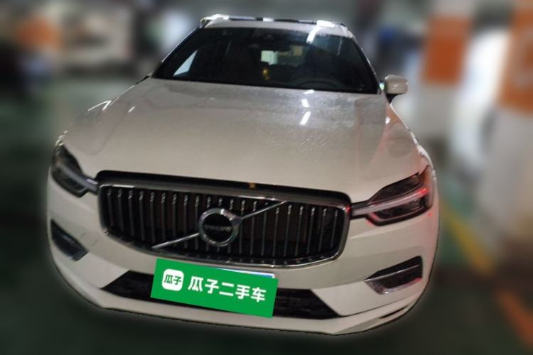 Volvo XC60 2021 — фото 2