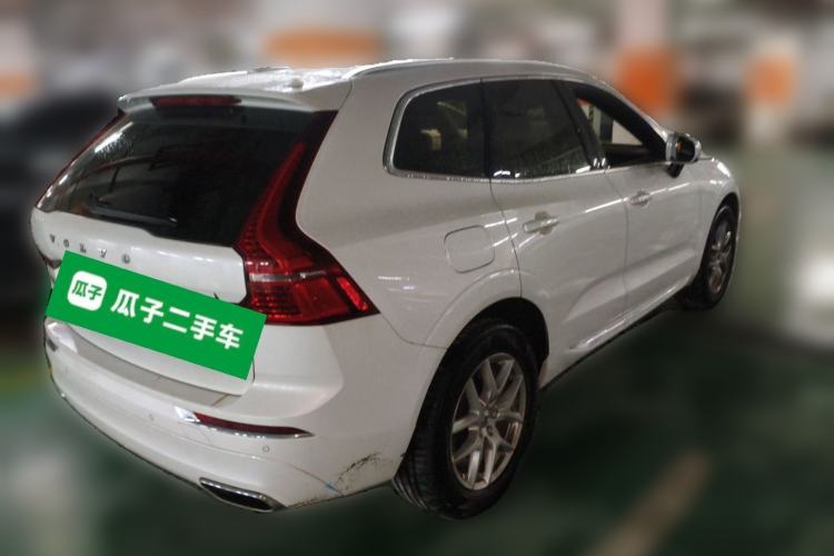 Volvo XC60 2021 — фото 4