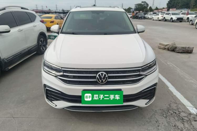Volkswagen Tiguan L 2022 — фото 2