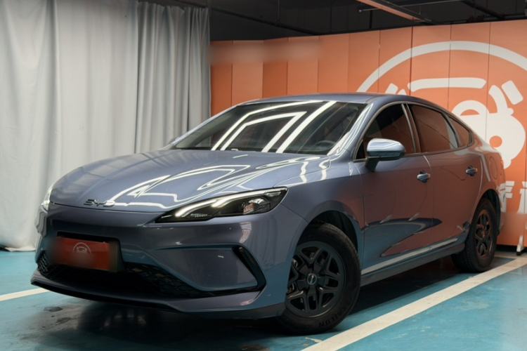 BYD Seal 05 DM-i 2025 — фото 1