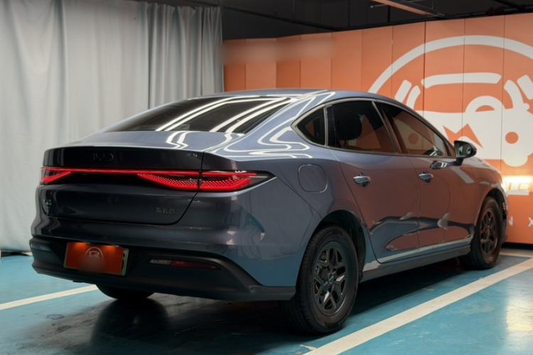 BYD Seal 05 DM-i 2025 — фото 5