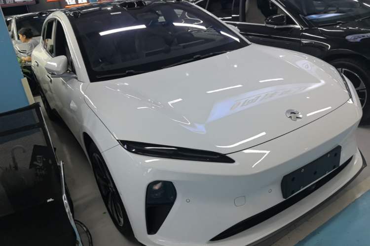 NIO ET5T 2024 — 3
