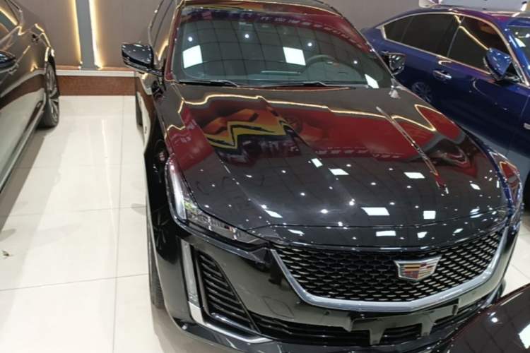 Cadillac CT5 2023 — 2