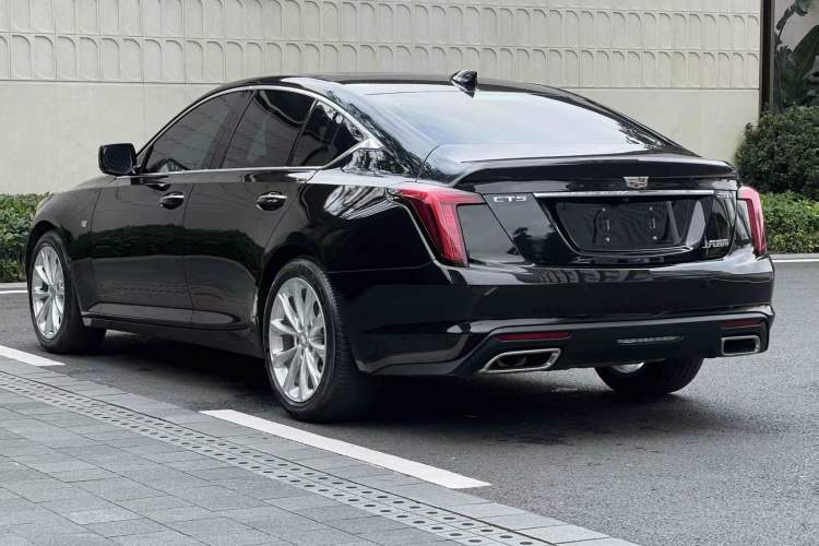Cadillac CT5 2023 — 4