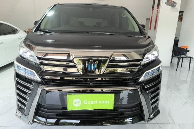 Toyota Vellfire 2021 — 2