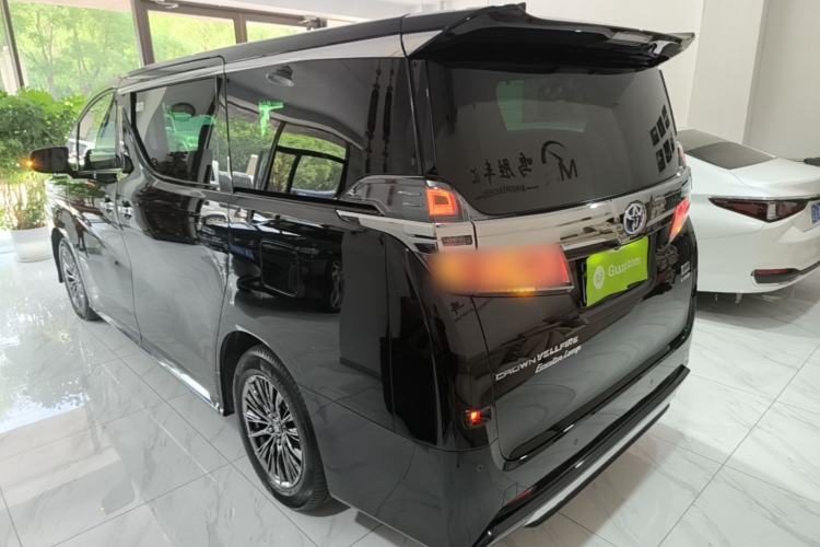 Toyota Vellfire 2021 — 4