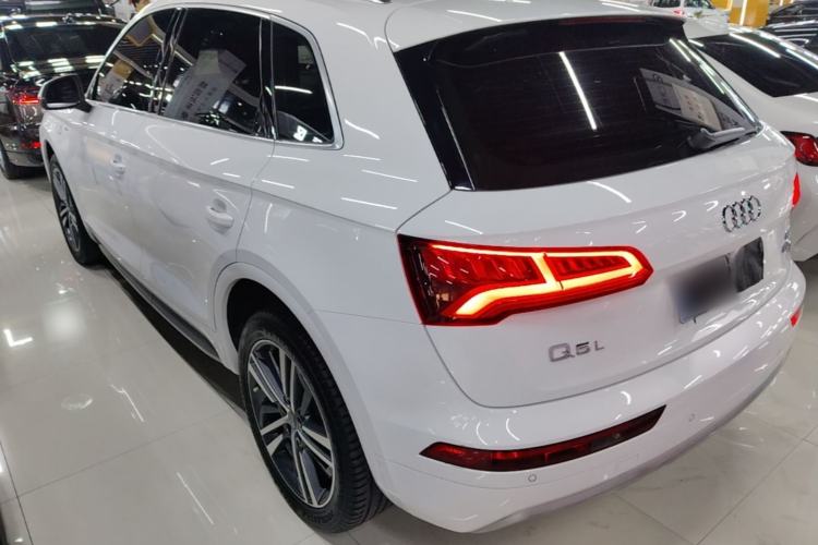 Audi q5l 2020 — фото 4