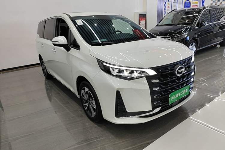 GAC Trumpchi M6 2023 — фото 3