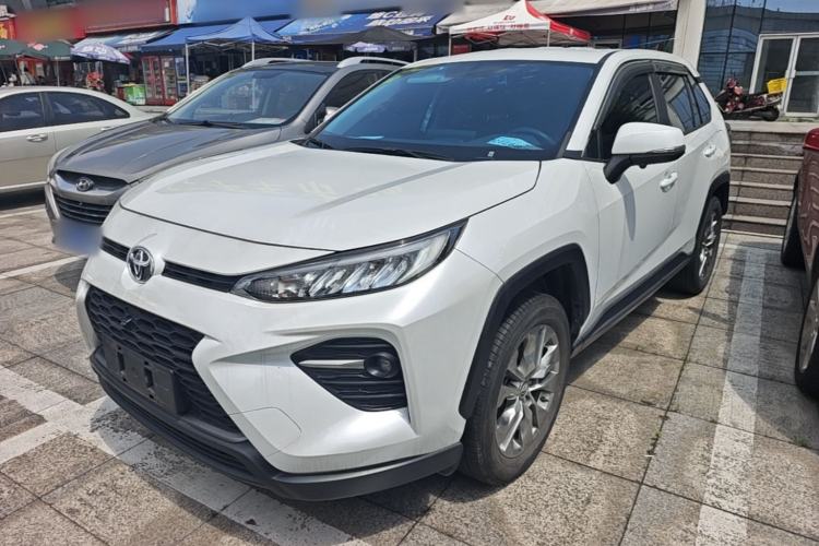 Toyota RAV4 2023 — фото 1