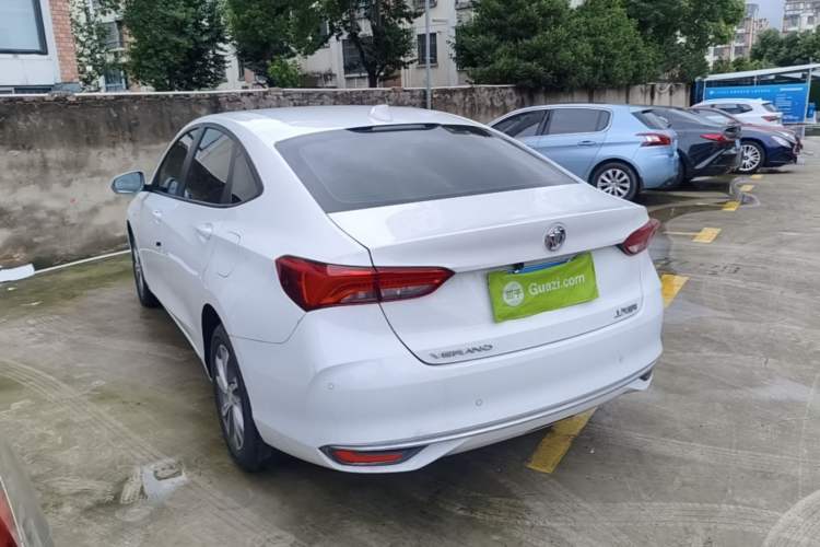 Buick Verano 2023 — 4