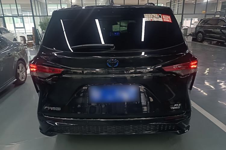 Toyota Sienna 2021 — 5