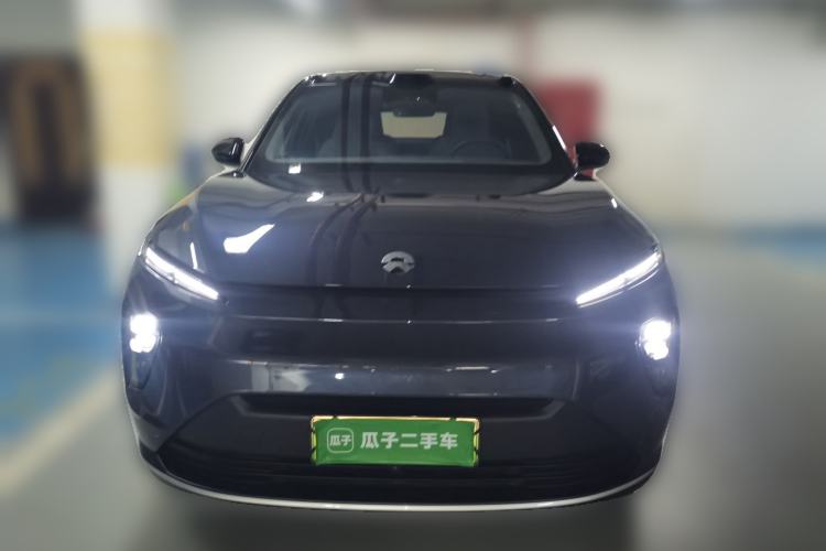NIO ES8 2024 — 2