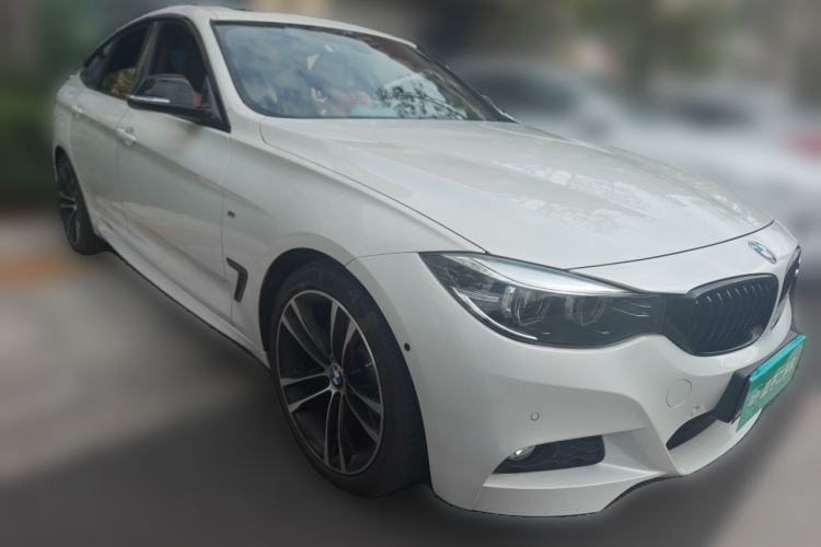 BMW 330i 2020 — 3