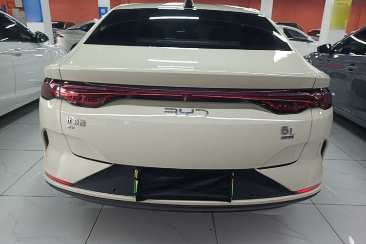 BYD Qin L 2025 — 5
