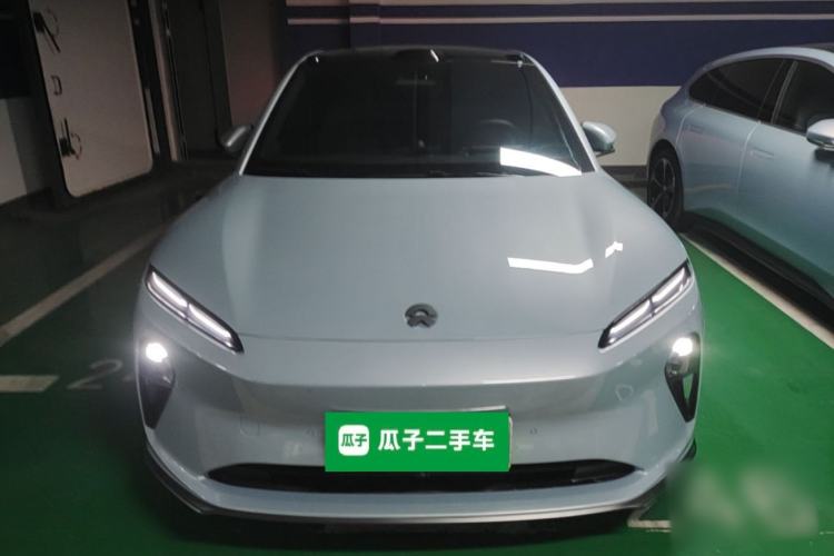NIO ET5 2022 — 2