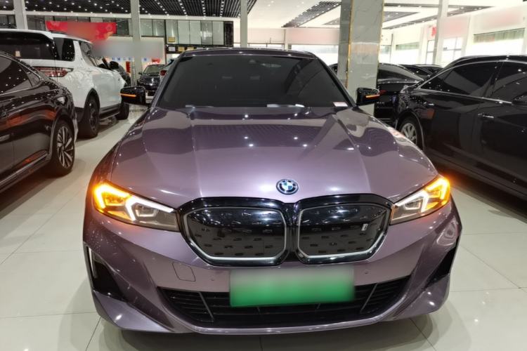 BMW i3 2024 — 2