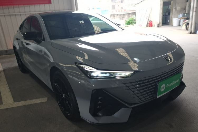 ChangAn UNI-V 2024 — 3
