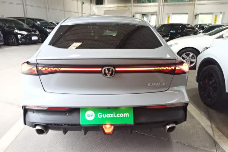 ChangAn UNI-V 2024 — 5