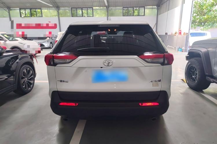 Toyota RAV4 2021 — 5