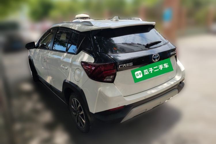 Toyota YARiS L 2022 — фото 4