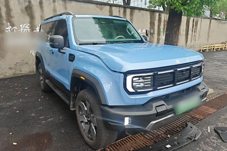 BAIC BJ40 2025 — 3