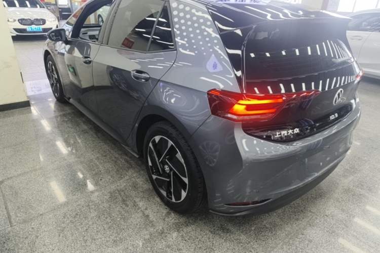Volkswagen ID.3 2023 — 4