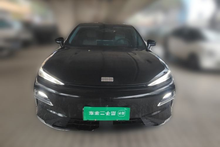 Geely Galaxy 8 2025 — 2