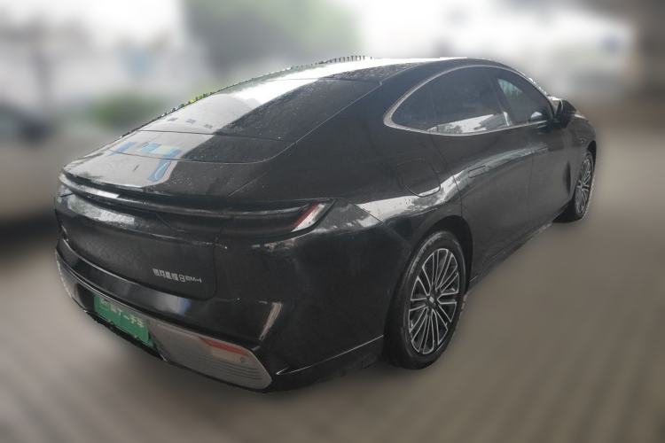 Geely Galaxy 8 2025 — 4