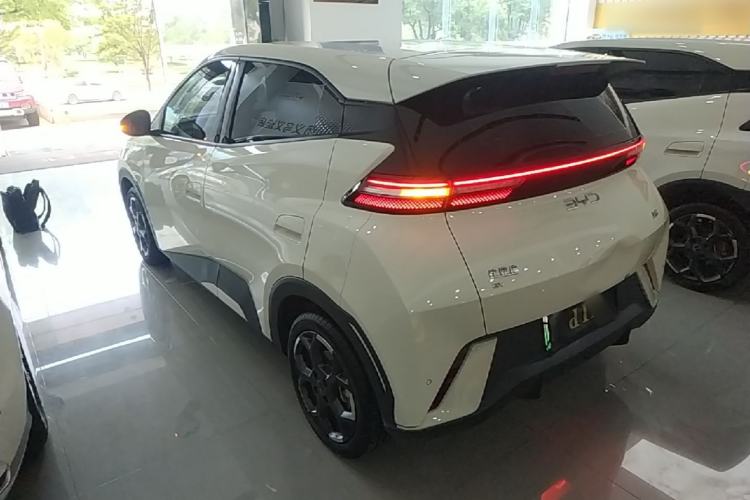 BYD Dolphin Mini 2025 — 4