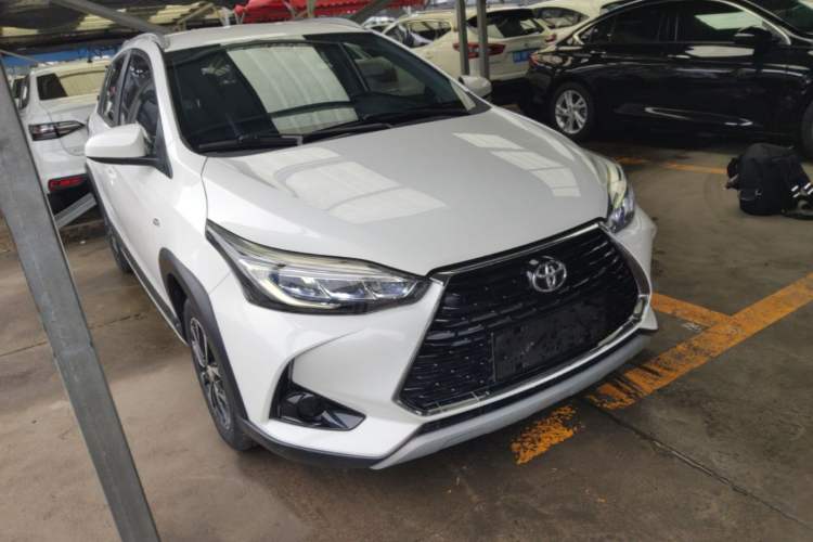 Toyota Yaris 2021 — фото 3