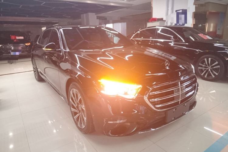 Mercedes-Benz E 300 L 2025 — 3