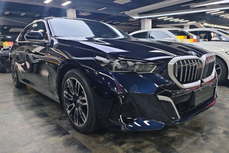 BMW 530Li 2024 — 3