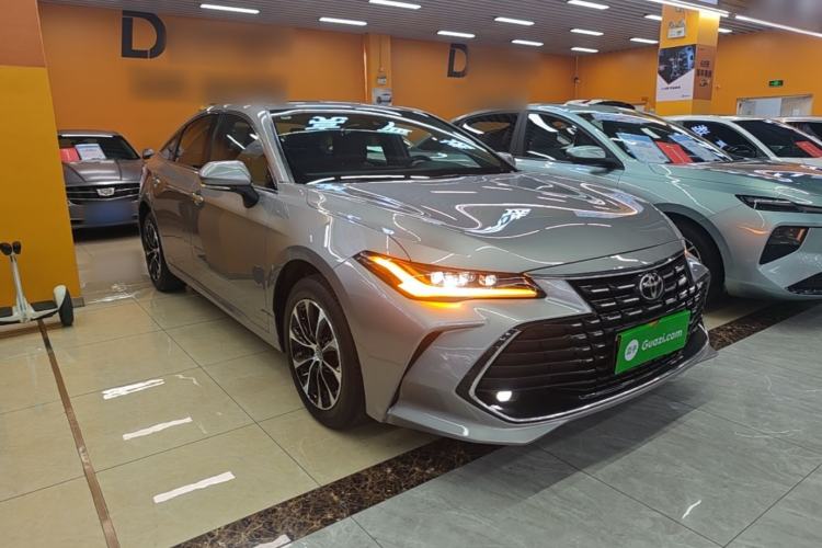 Toyota Avalon 2022 — 3