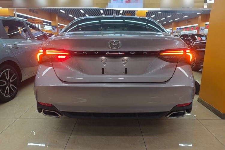 Toyota Avalon 2022 — 5