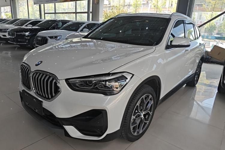 BMW X1 2021 — фото 1