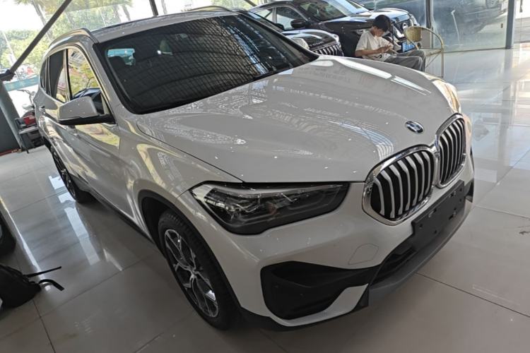 BMW X1 2021 — фото 3