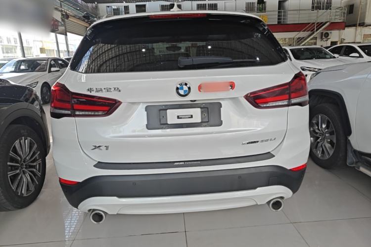 BMW X1 2021 — фото 5