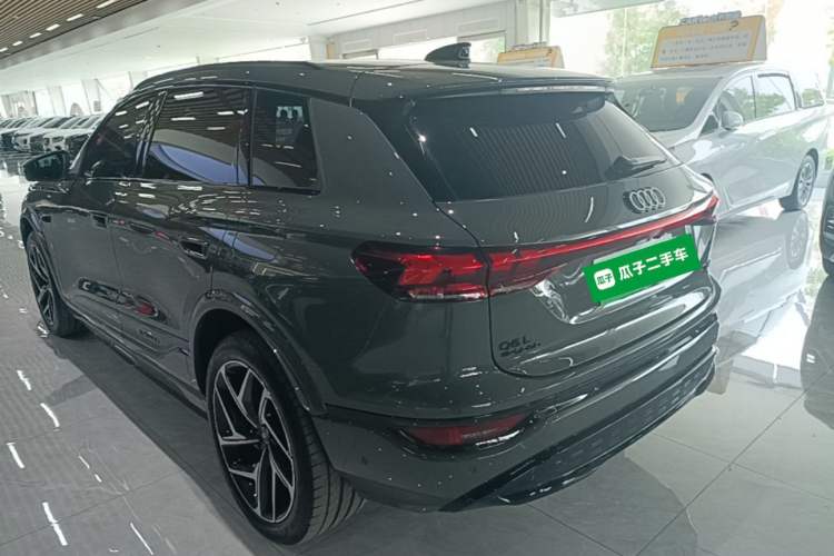 Audi Q6L e-tron 2026 — 4