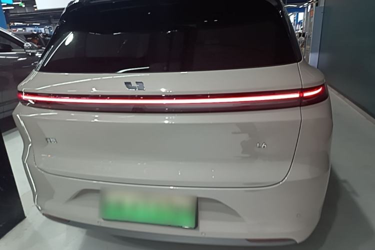 Li Auto L6 2024 — 5