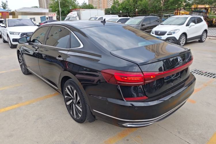 Volkswagen Passat 2022 — 4