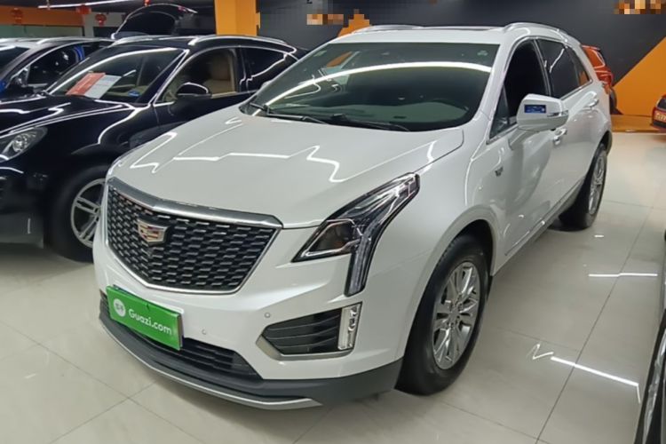 Cadillac XT5 2021 — фото 1