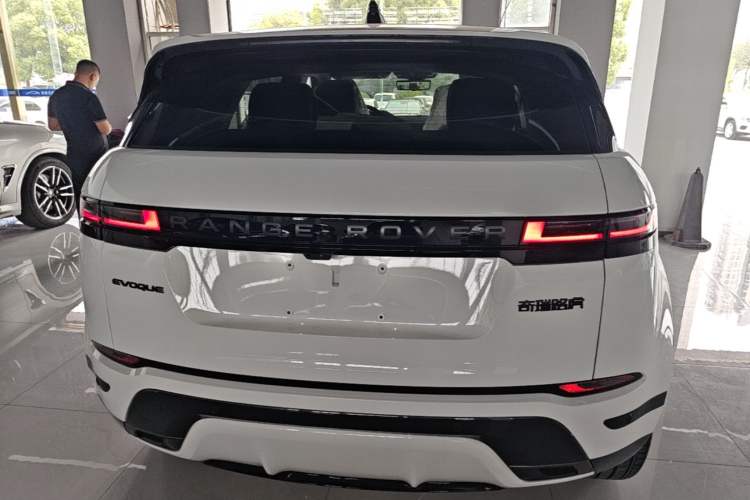 Land Rover Range Rover Evoque 2026 — фото 5