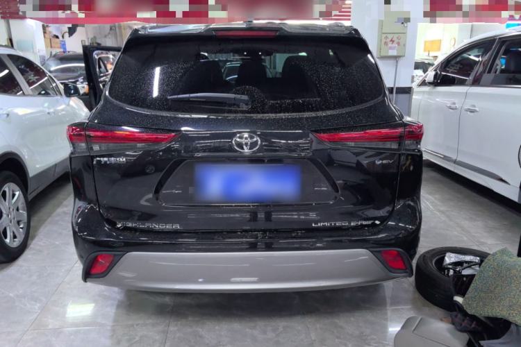 Toyota Highlander 2024 — 4