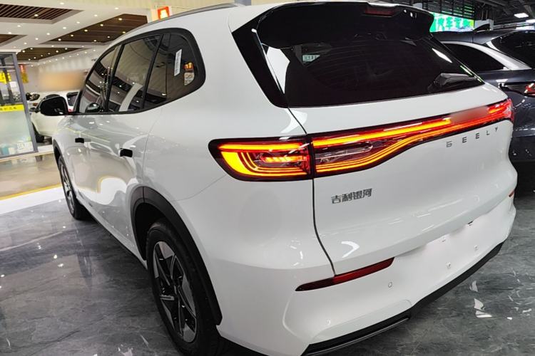 Geely Galaxy E5 2026 — 4