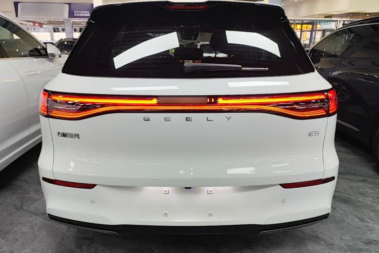 Geely Galaxy E5 2026 — 5