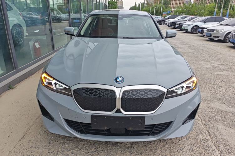 BMW i3 2025 — 2