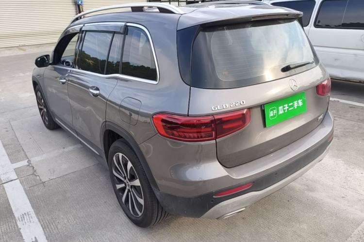 Mercedes-Benz GLB 220 2024 — 4