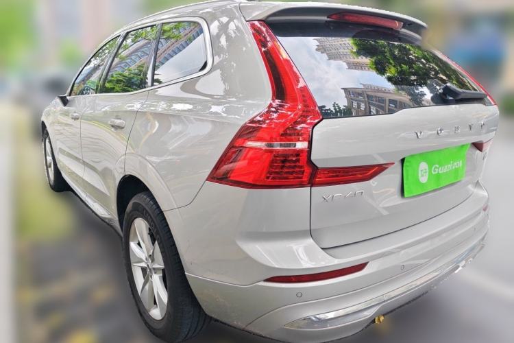 Volvo XC60 2022 — фото 4