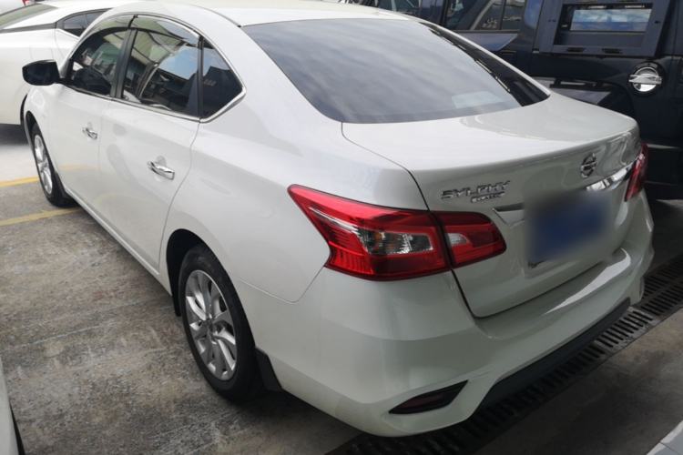 Nissan Sentra 2022 — 4